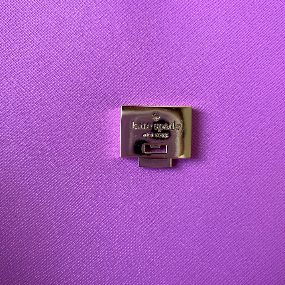 💜Kate Spade purse 💜 - Picture 5 of 6